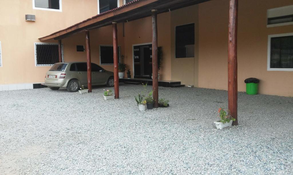 Hotel E Pousada Via Mar Itapocu Exteriér fotografie